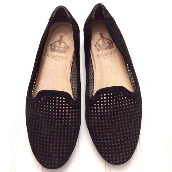 crown vintage black flats